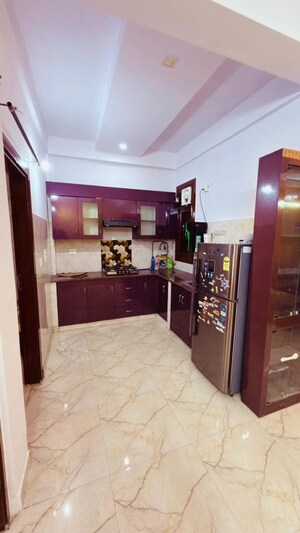 Kitchen in 2 BHK Builder Floor at Mayur Vihar 1 – for Rent