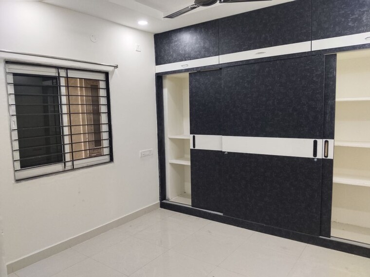 Room, rr-residency-madhapur 3 Bedroom 1700 Sq.Ft. Apartment In Madhapur Hyderabad 10474613