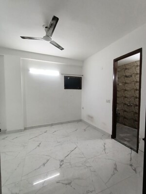 Room in 1 RK Apartment at Sainik Farm – for Rent