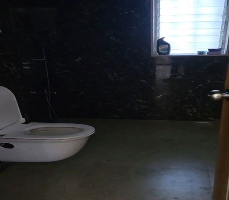 Bathroom, matunga east 2 Bedroom 850 Sq.Ft. Apartment In Matunga East Mumbai 10474708