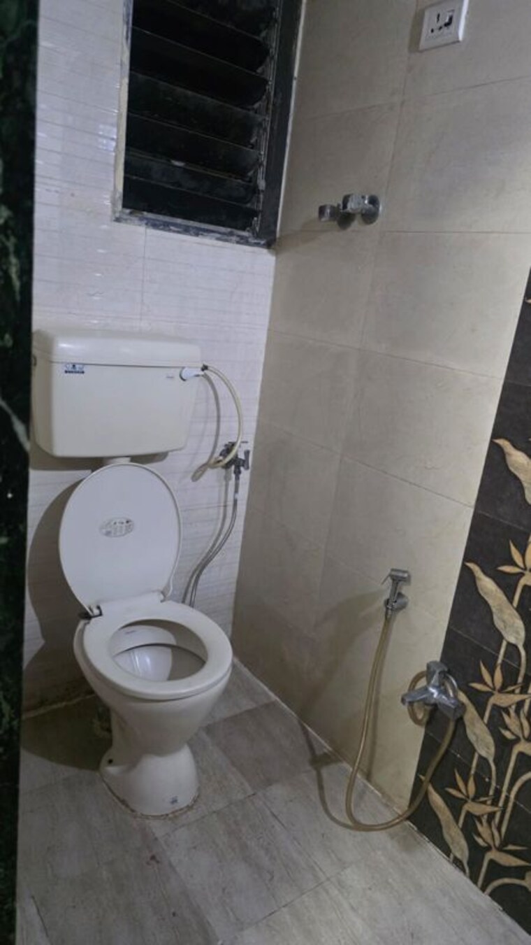 Bathroom, kopar khairane 1 Bedroom 750 Sq.Ft. Apartment In Kopar Khairane Navi Mumbai 10474728