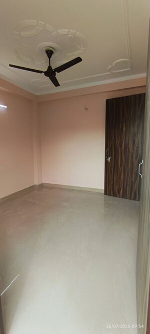 Room in 1 BHK Builder Floor at Paryavaran Complex – for Rent