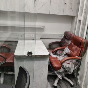  Office Space For Rent in Express Zone, Malad East