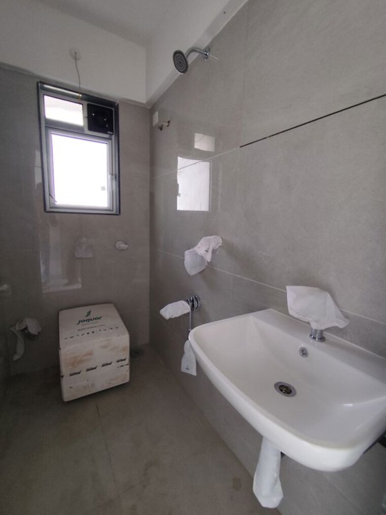 Bathroom, sheth-auris-serenity-tower-1 2 Bedroom 810 Sq.Ft. Apartment In Malad West Mumbai 10474869