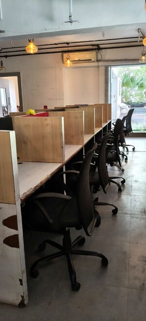  Office Space For Rent in Kamgar Putala Vasahat