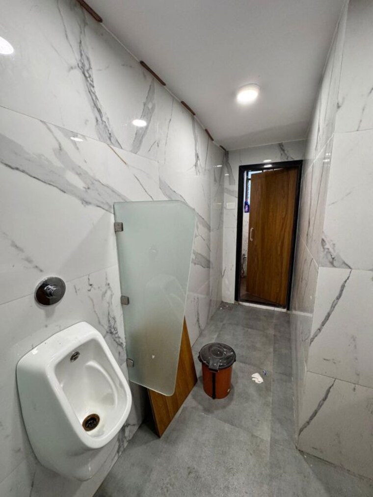 Bathroom, anand-industrial-estate-wagle Commercial Office Space 2000 Sq.Ft. In Wagle Industrial Estate Thane 10474885