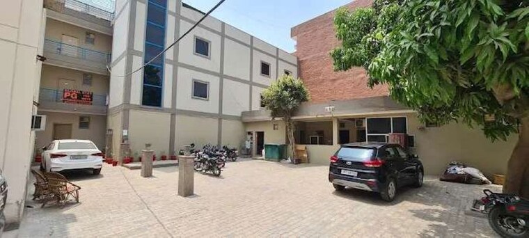 Exterior View, sector 46 Pg For Boys & Girls In Sector 46 10474883