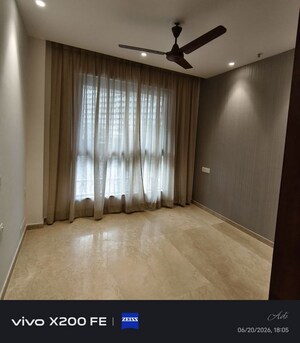Room in 2 BHK Apartment at Castle Rock, Powai – for Rent