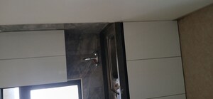 Furnished Amenities in 2 BHK Apartment at Dosti Eastern Bay Phase 2, Wadala – for Rent