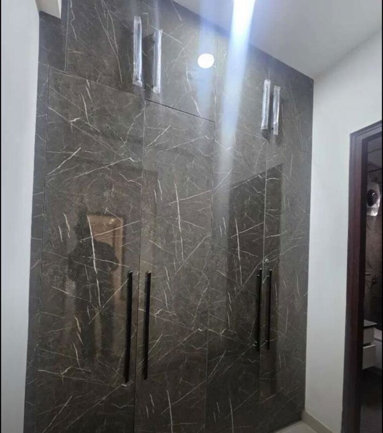 Cupboard, maya-green-lotus-utsav 4 Bedroom 2525 Sq.Ft. Apartment In International Airport Road Zirakpur 10474926