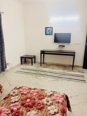 Room in  Pg at Sector 30 – for Rent