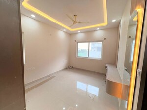 Room in 4 BHK Apartment at Adarsh Greens, Kogilu – for Rent