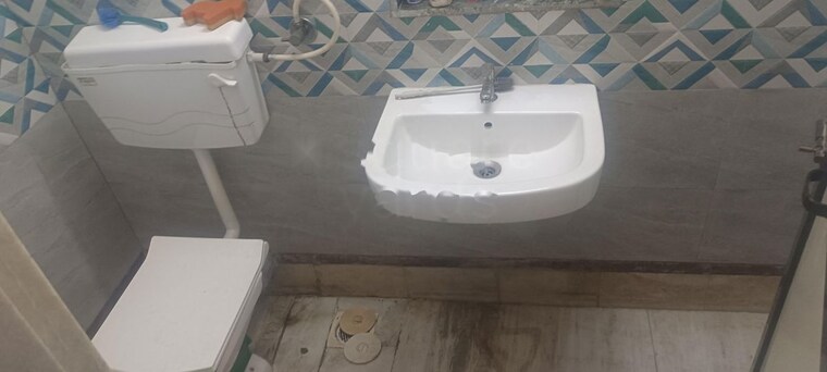 Bathroom, crescent-solitaire 1 Bedroom 435 Sq.Ft. Apartment In Sakinaka Mumbai 10474983