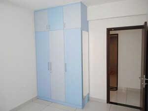 Room in 3 BHK Apartment at DSR RR Avenues, Yelahanka – for Rent