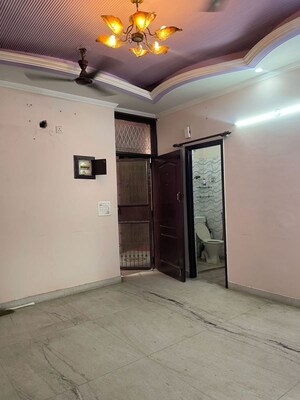 Room in 2 BHK Builder Floor at Vaishali Sector 5 – for Sale