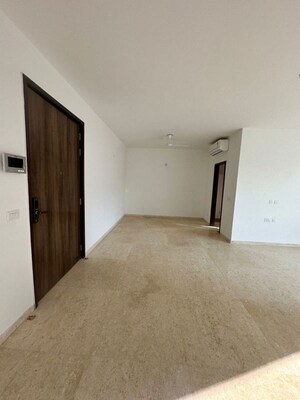 Room in 4 BHK Independent House at DLF Garden City Independent Floors, Sector 92 – for Rent