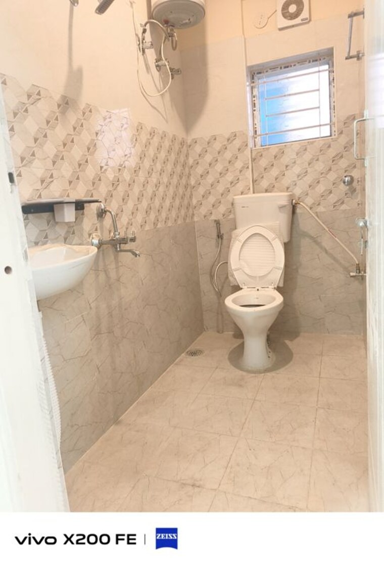 Attached Bathroom, nagavarapalya 1 Bedroom 500 Sq.Ft. Apartment In Nagavarapalya Bangalore 10440837