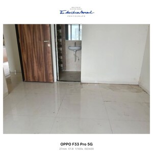 Room in 2 BHK Apartment at Galaxy Greenwoods, Kharghar – for Rent