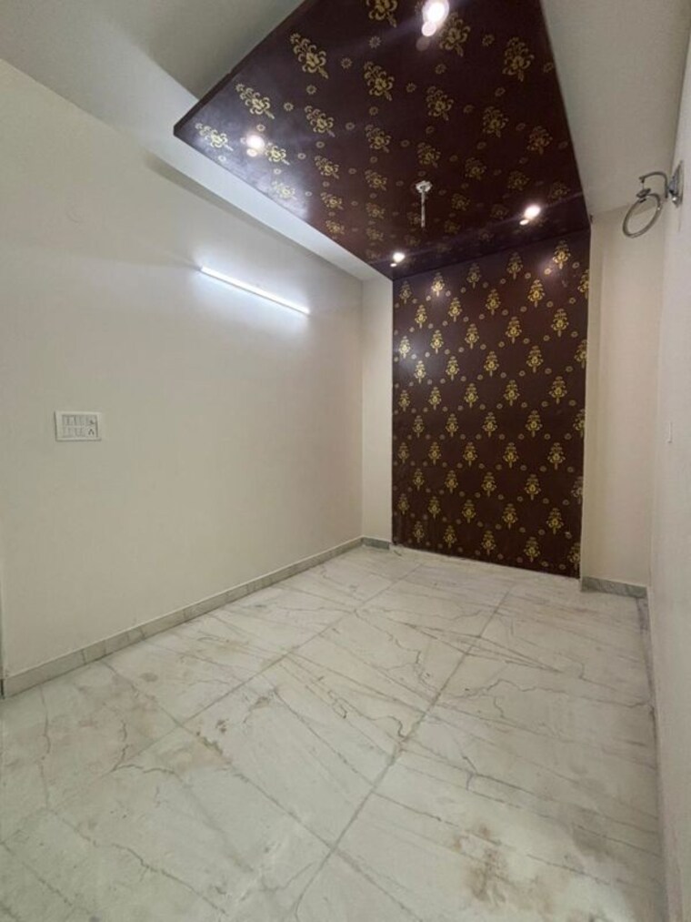 Room, ramesh nagar 2 Bedroom 100 Sq.Yd. Builder Floor In Ramesh Nagar Delhi 10474386