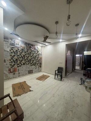 Team Area in 2 BHK Builder Floor at Ramesh Nagar – for Rent