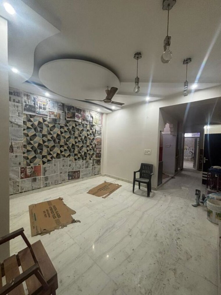 Team Area, ramesh nagar 2 Bedroom 100 Sq.Yd. Builder Floor In Ramesh Nagar Delhi 10474386