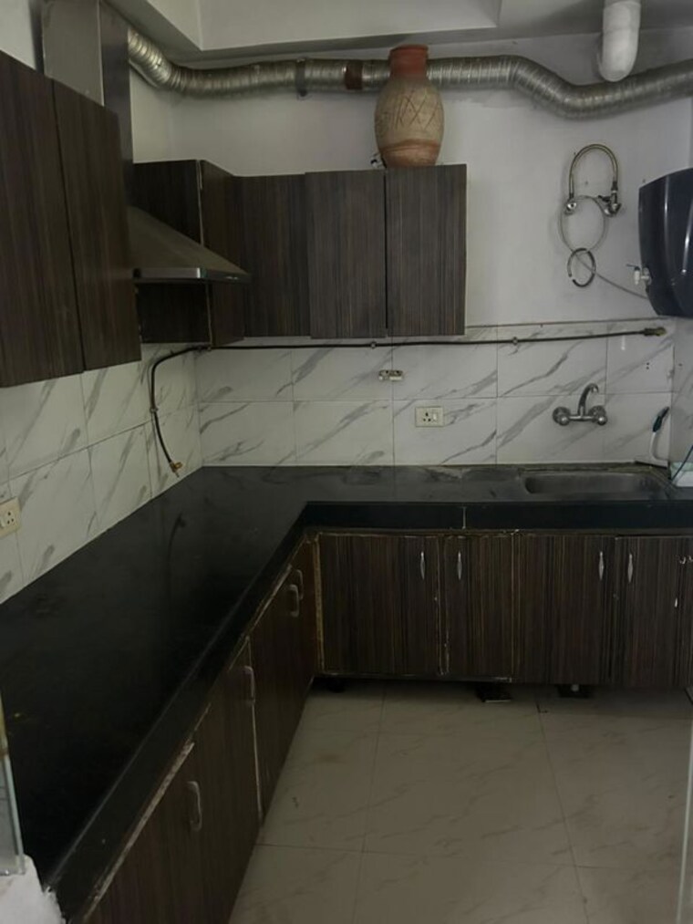 Kitchen, gaurs-cascades 2.5 Bedroom 1355 Sq.Ft. Apartment In Raj Nagar Extension Ghaziabad 10475127