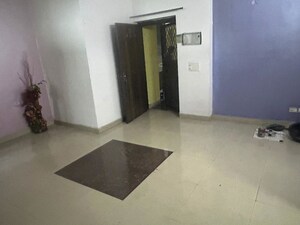 Room in 2.5 BHK Apartment at Gaurs Cascades, Raj Nagar Extension – for Sale