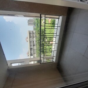 Room in 3.5 BHK Apartment at Allwin El Spazia, Sanauli – for Rent