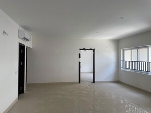 Room in 3.5 BHK Apartment at Legacy Eldora, Jakkuru – for Rent