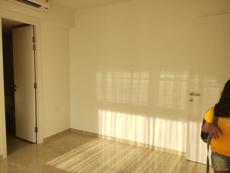 Bathroom, hiranandani-estate-alina 3 Bedroom 900 Sq.Ft. Apartment In Ghodbunder Road Thane 10475202