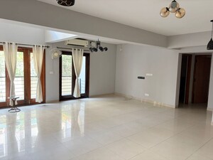 5 BHK Apartment For Rent in Embassy Habitat, Palace Road