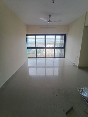2.5 BHK Apartment For Rent in Lokhandwala Sapphire Heights, Kandivali East