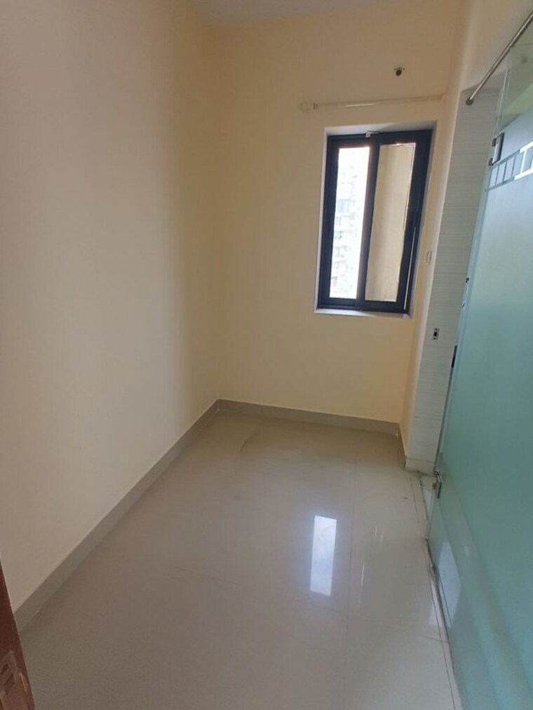 Room, lokhandwala-sapphire-heights 2.5 Bedroom 860 Sq.Ft. Apartment In Kandivali East Mumbai 10475231