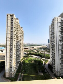 3.5 BHK + Pooja Room,Servant Room,Study Room,Store Room Apartment For Rent in Conscient Heritage Max