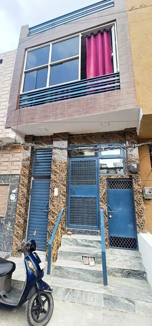 1 BHK Independent House For Rent in New Colony