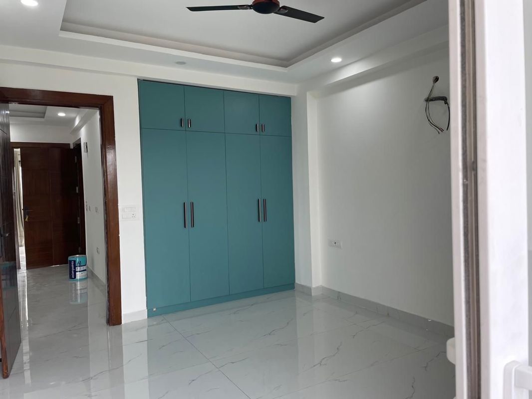 1 Rk  200 Sq.Ft. Independent House in M3M Atrium