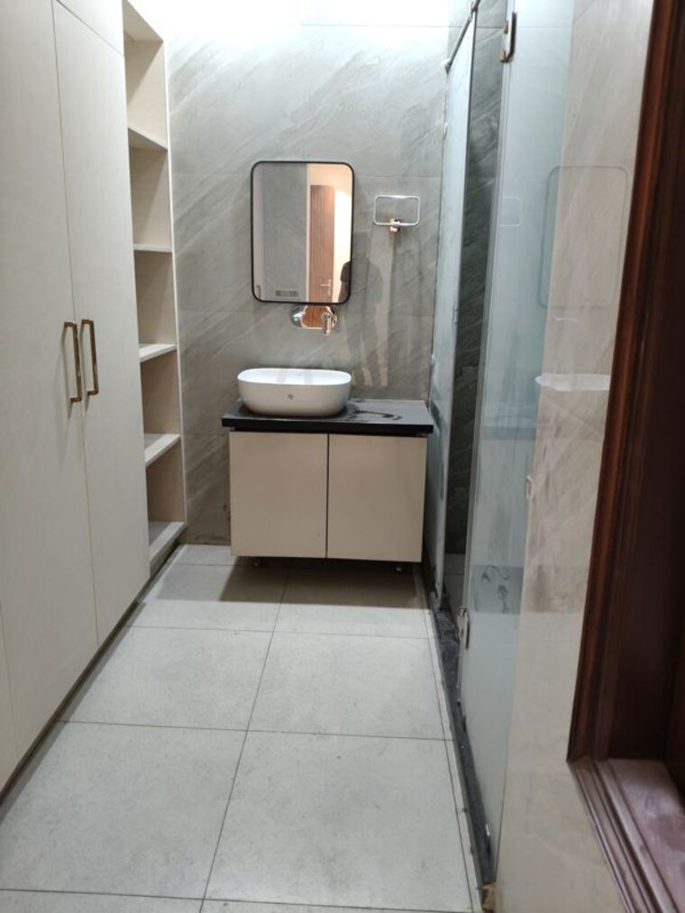 Bathroom, sector 16 a 3 Bedroom 2150 Sq.Ft. Builder Floor In Sector 16 A Faridabad 10475222
