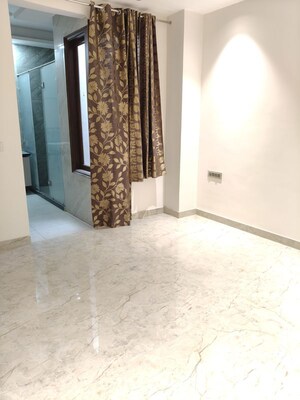 3 BHK Builder Floor For Rent in Sector 16 A