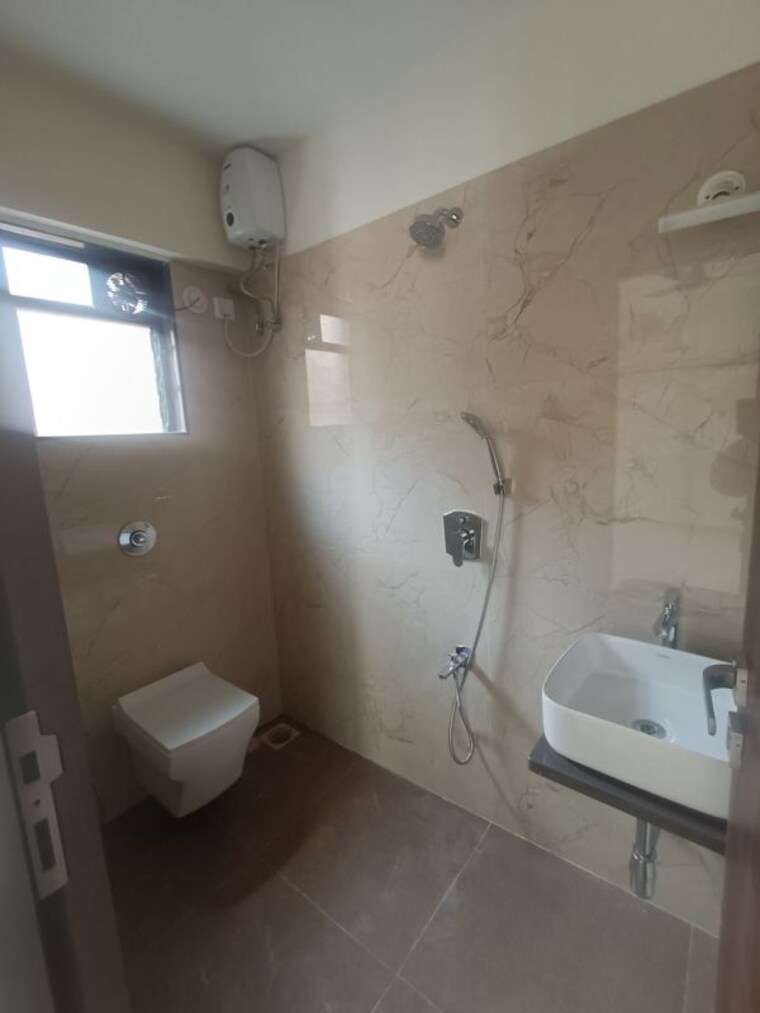 Bathroom, pratham-arc-aura 2 Bedroom 550 Sq.Ft. Apartment In Andheri West Mumbai 10475262