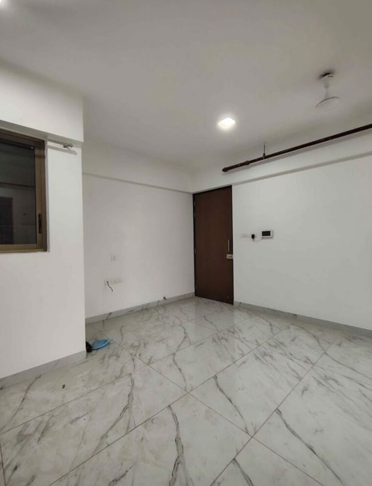 Living Room, colorplus-raymond-realty-phase-i 2 Bedroom 950 Sq.Ft. Apartment In Pokhran Road No Two Thane 10475264