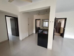 Team Area in 2 BHK Apartment at Baner – for Rent