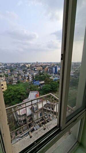  Apartment For Sale in Merlin Maximus, Sodepur
