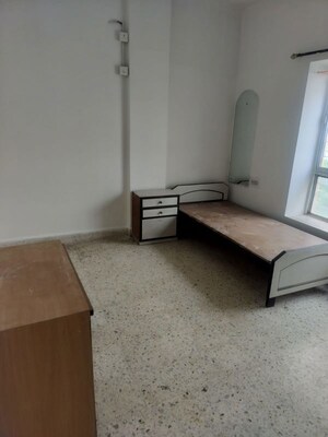 Room in 2 BHK Apartment at Aundh Gaon – for Rent