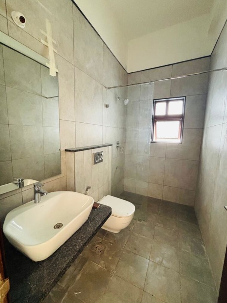 Bathroom, aspen-greens-at-the-prestige-city 4 Bedroom 3364 Sq.Ft. Villa In Sarjapur Road Bangalore 10475454