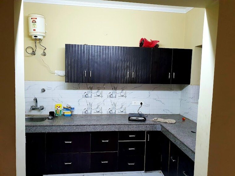 Kitchen, sector 48 Pg For Boys & Girls In Sector 48 10475445