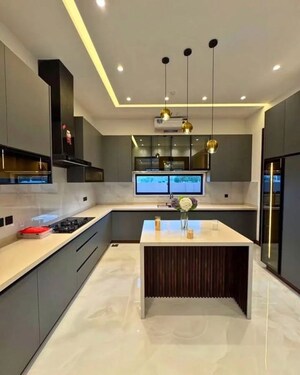 Team Area in 3 BHK Independent House at Film City – for Sale