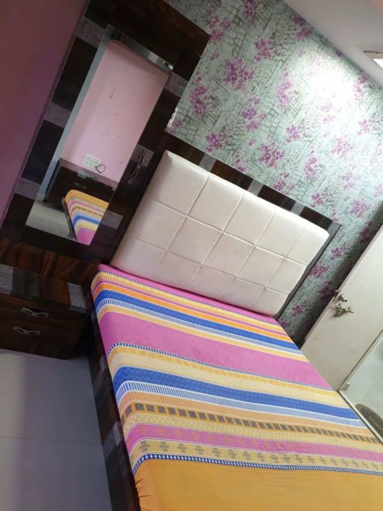Bedroom, ganesh-chs-andheri-west 2 Bedroom 725 Sq.Ft. Apartment In Andheri West Mumbai 10475493