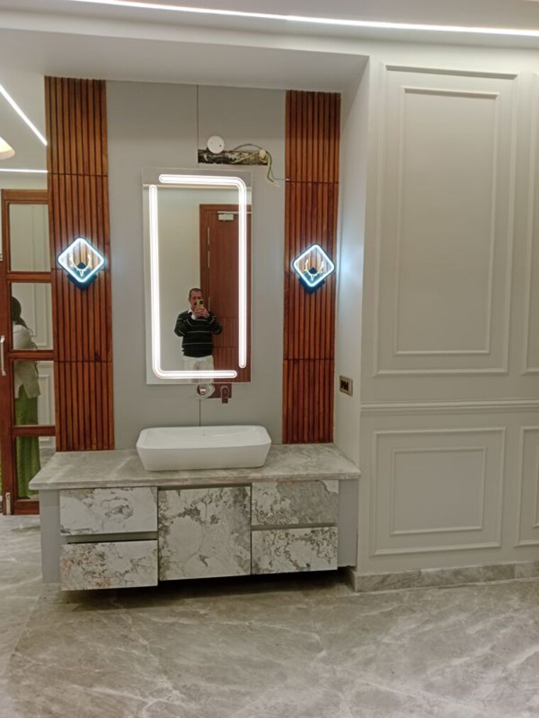 Bathroom, huda 3.5 Bedroom 2501 Sq.Ft. Builder Floor In Huda Panipat 10475490
