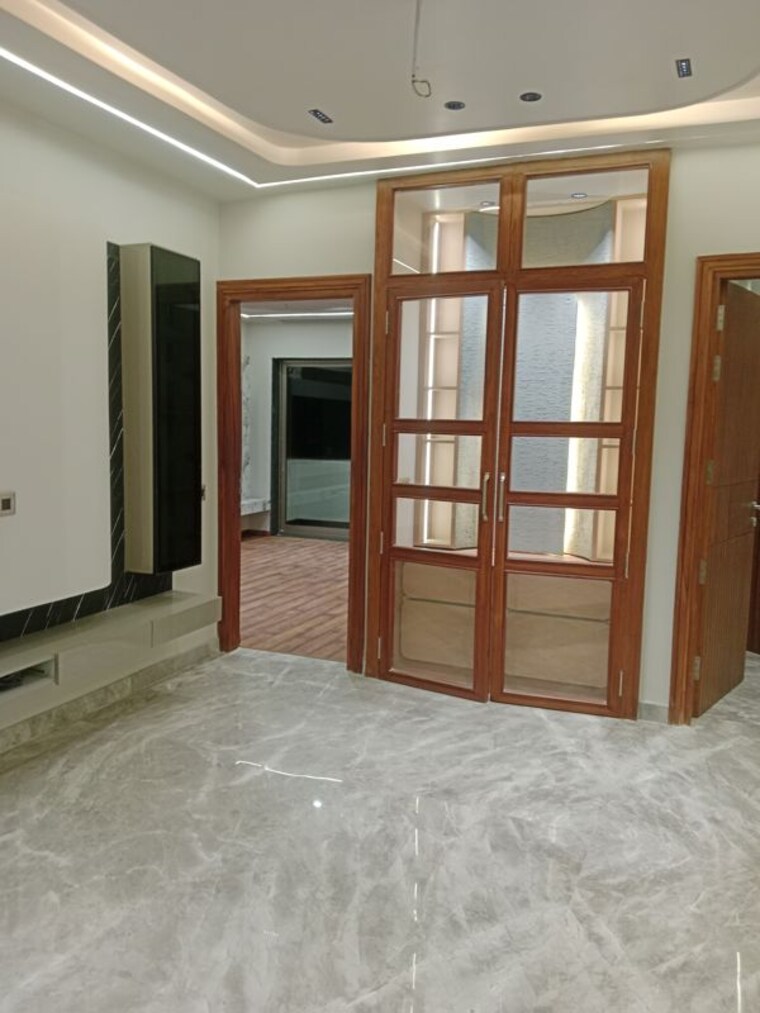 Room, huda 3.5 Bedroom 2501 Sq.Ft. Builder Floor In Huda Panipat 10475490