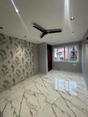 Bedroom in 3 BHK Apartment at Saket – for Rent